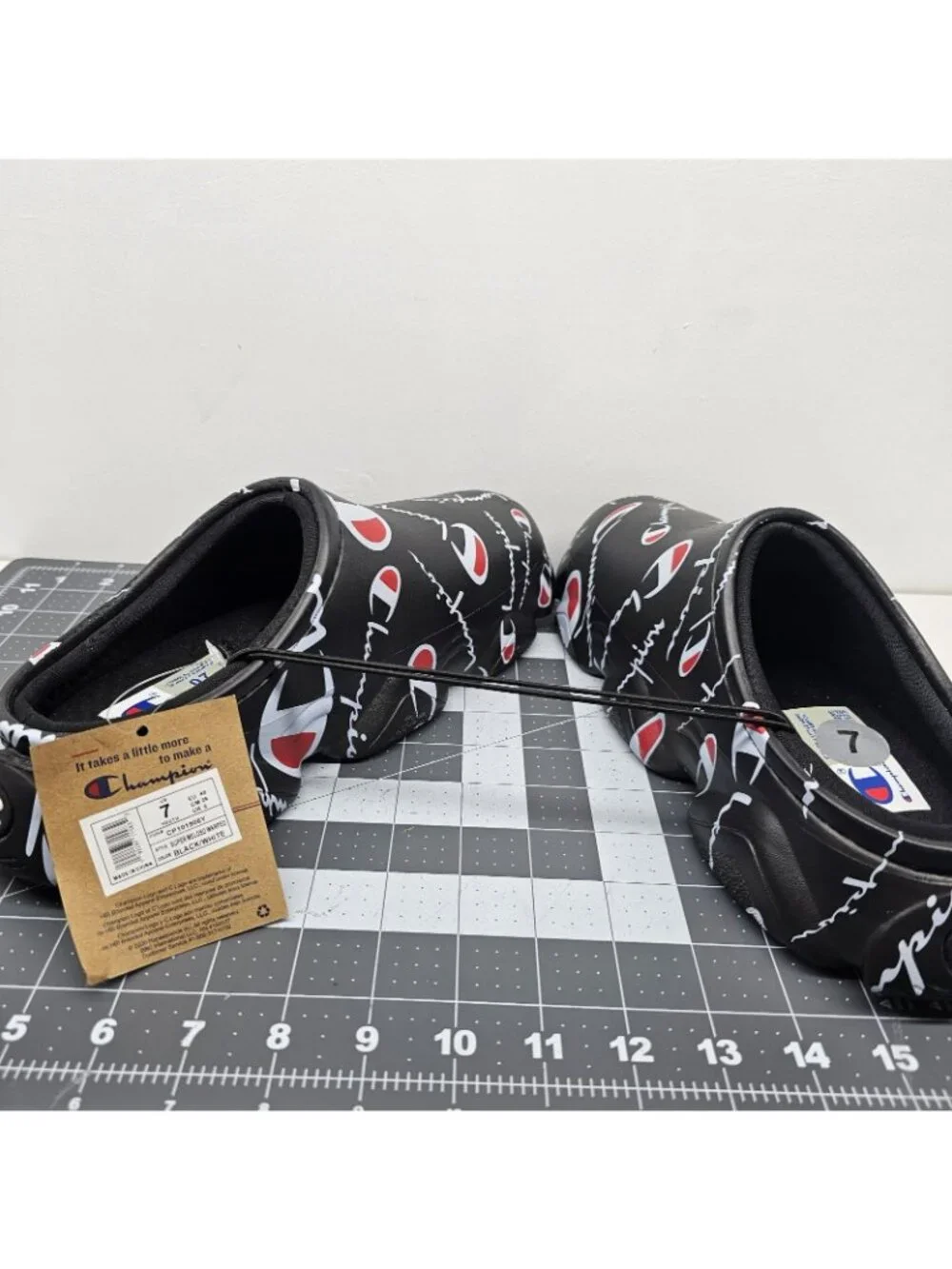New Champion Super Meloso Warped Slides Black White Youth/ Mens Sz 7 Closed Toe